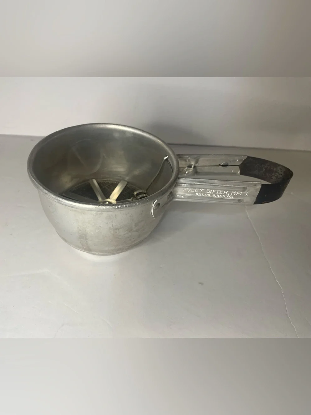 FOLEY SIFTER Metal Handheld Flour